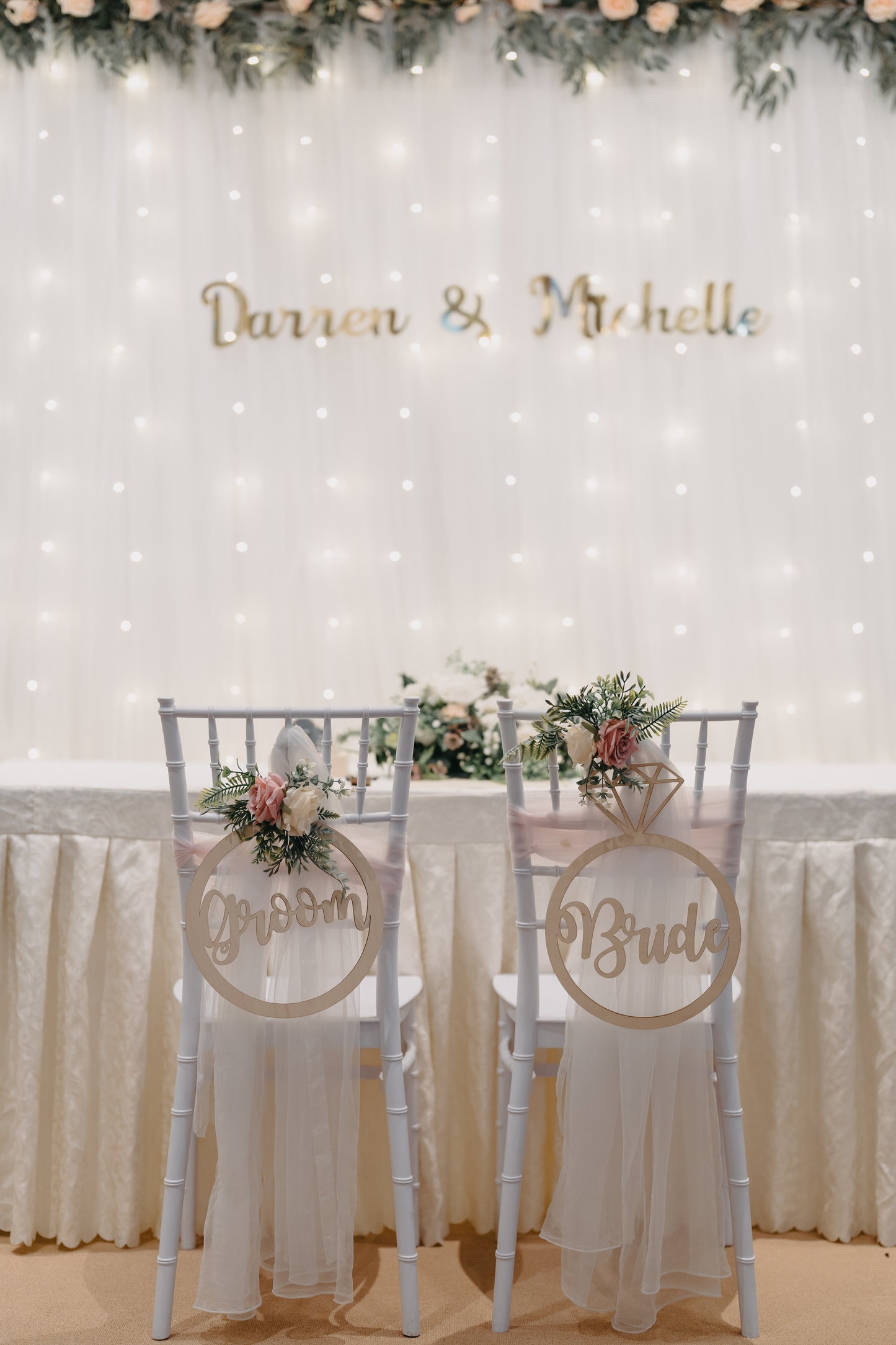White Floral Solemnisation Table