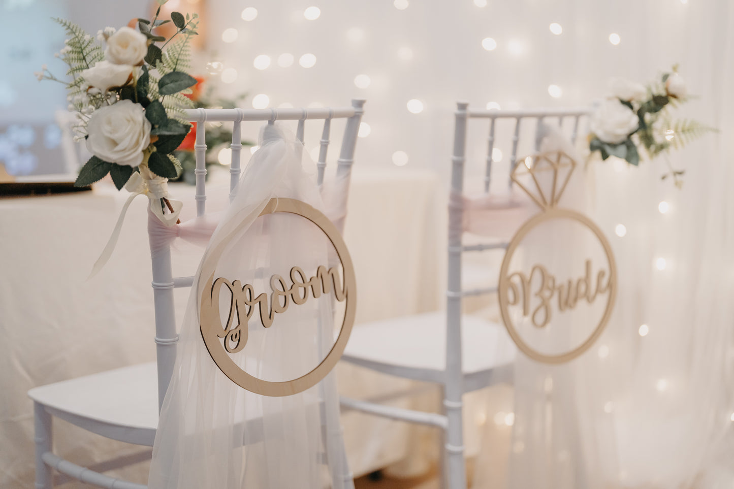 White Floral Solemnisation Table