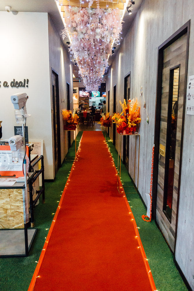 Oriental Red Aisle Decoration