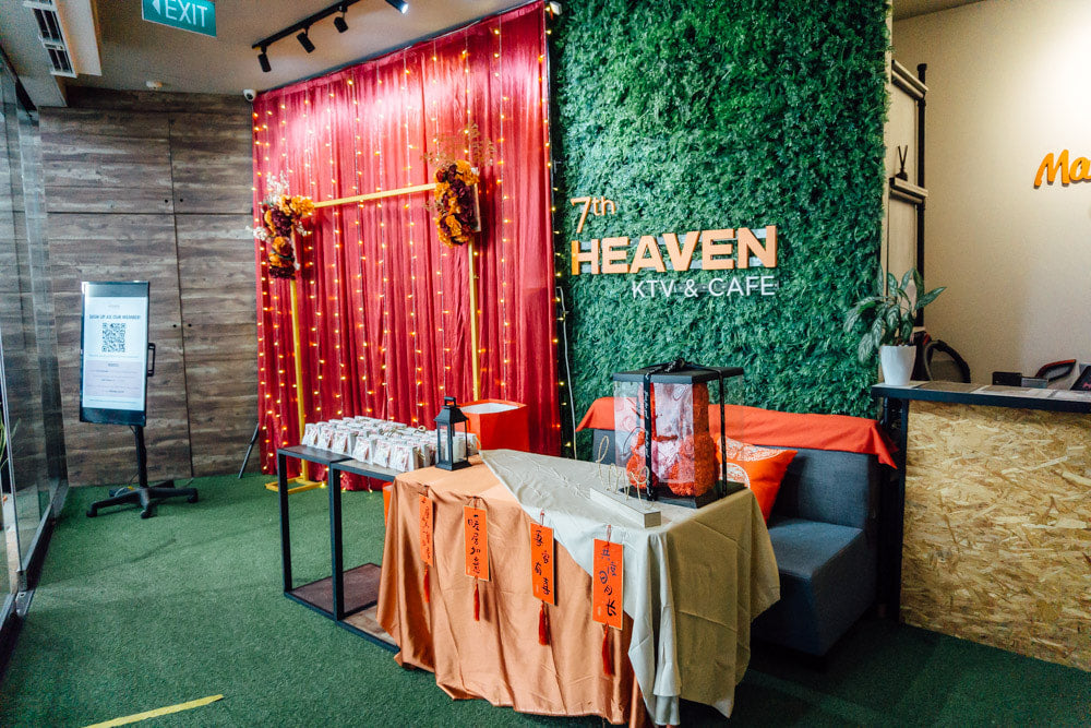 Oriental Reception Table