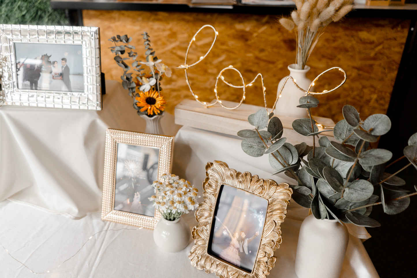 Photo Display Table