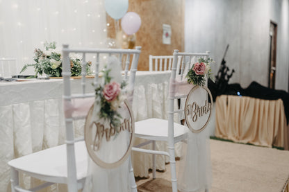 White Floral Solemnisation Table