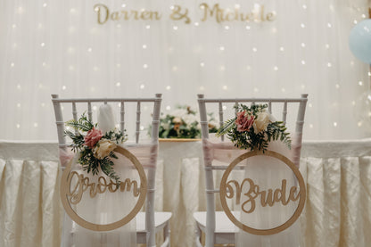 White Floral Solemnisation Table